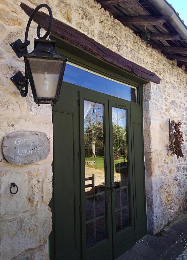Gites les Lignons Champniers  Extérieur photo